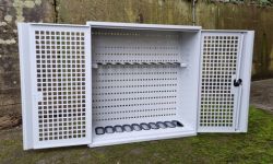 017_2026_weapons rack